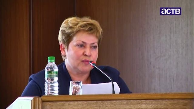 На заседании правительства области Олег Кожемяко поставил работе минздрава оценку «неуд» смотреть онлайн