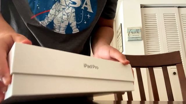 New iPad Pro 12.9” 2020 Unboxing смотреть онлайн