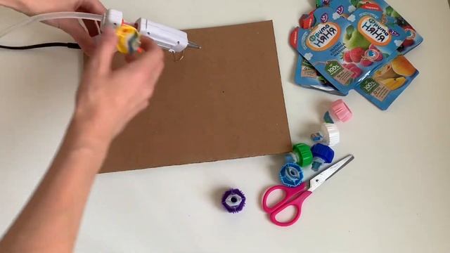 Простая игра для развития мелкой моторики у детей 1-2 года смотреть онлайн