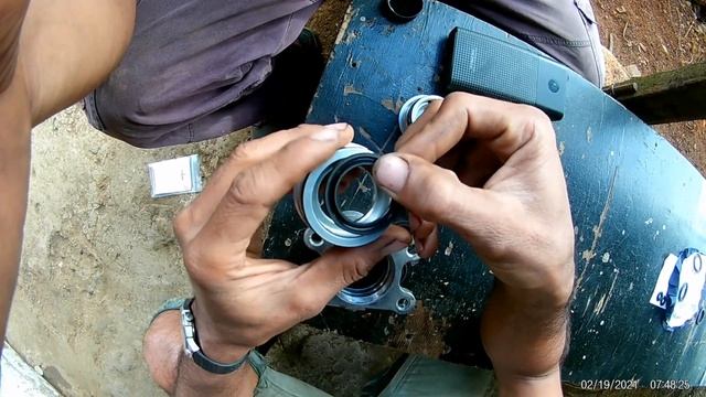 Brake Master cylinder how to troubleshoot and how to repair смотреть онлайн