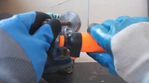 Как отклеить (снять) АЛЮМИНИЕВЫЕ ПЯТАКИ со стекла.