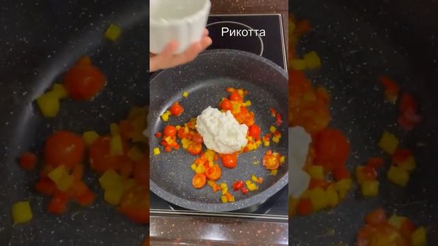 Перцы рамиро запечённые с сыром? смотреть онлайн