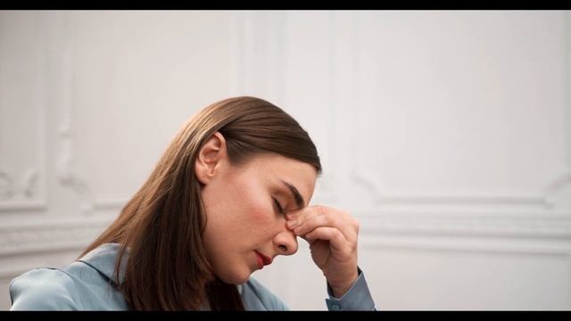 Если Ваша собака на вас лает, значит кто-то подкармливает её на стороне? И речь не о собаке... смотреть онлайн