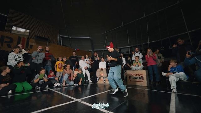 Темыч vs Денис Павлов | TOP 8 | BREAKING до 10 лет | ДВИЖЕНИЕ Battle смотреть онлайн