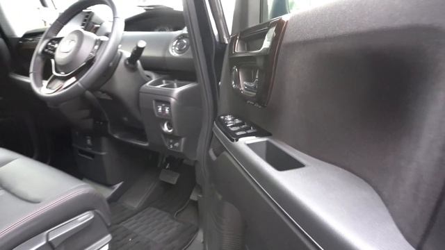 2022 HONDA N BOX Custom L Turbo - New Honda N BOX 2022 - ホンダ N BOX カスタム L ターボ 2022年 смотреть онлайн