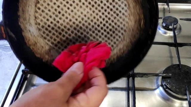 БЛИНЫ на СУХОЙ СКОВОРОДЕ.ЖАРЮ. К СКОВОРОДЕ НИКОГДА НИЧЕГО НЕ ПРИЛИПНЕТ смотреть онлайн