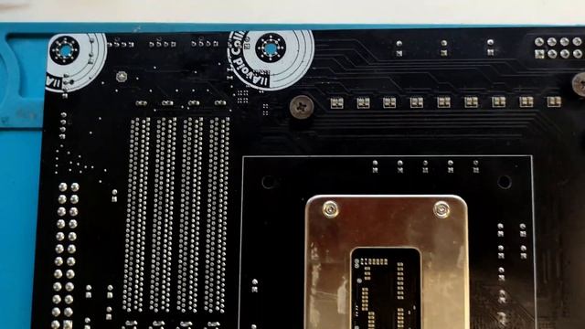 MSI PRO Z690-A WIFI DDR4 (MS-7D25 VER:1.2) - Сбит резистор в линии шима питания процессора. смотреть онлайн