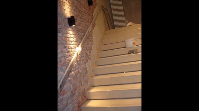 Стальной поручень входной группы кафе Якитория