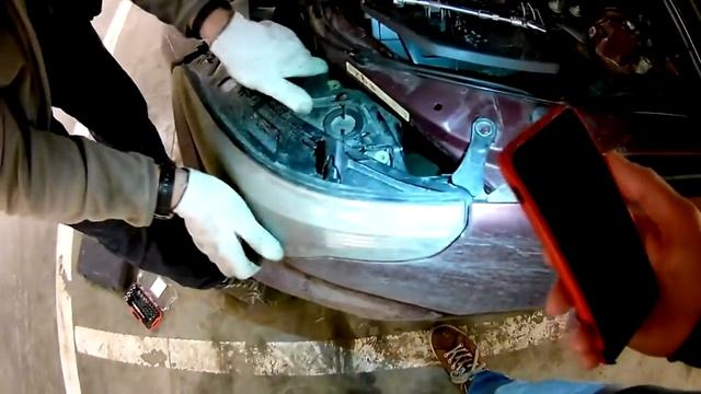 BMW E60 замена ламп "Ангельские Глазки" смотреть онлайн