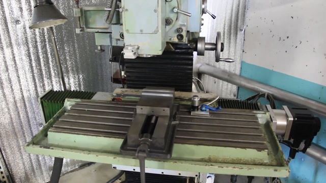 Client's retrofit CNC mill based on myCNC-ET7. смотреть онлайн