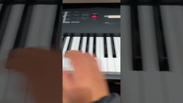 El acorde aumentado de una manera fácil 🎹🤩#piano #pianista #tutorial смотреть онлайн