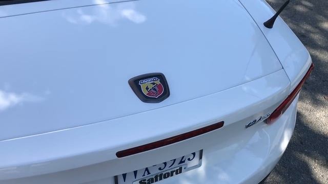 The Fiat 124 Abarth Isn't a Better Mazda Miata смотреть онлайн