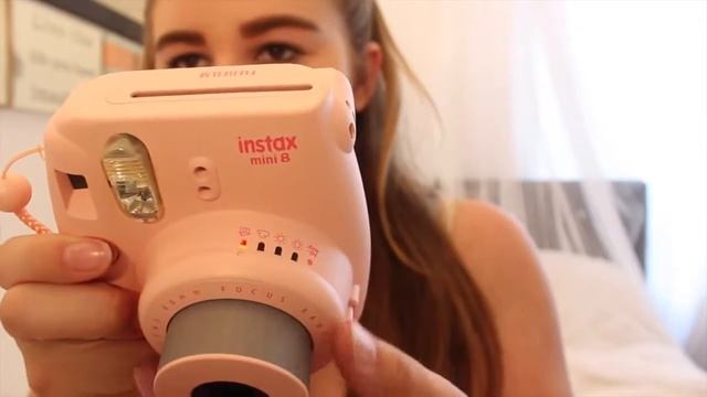 Fujifilm INSTAX Mini 8 Instant Film Camera Review by Sally смотреть онлайн