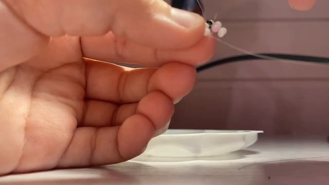 Мастер класс как сделать фигурку зайчик из бисера ?? смотреть онлайн