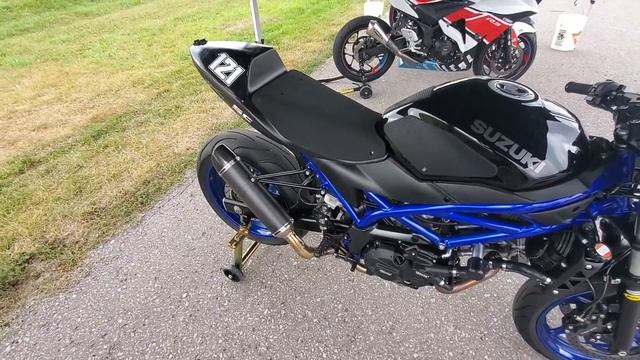2019 Suzuki SV650 | Track Bike | Walkaround смотреть онлайн