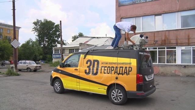 С применением современных технологий. Так будет проведен этим летом ремонт дороги на ул.К.Маркса смотреть онлайн