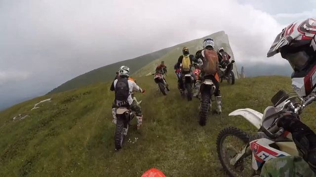 Эндуро покатуха на большой тхач 06.08.2017 Beta 300 rr смотреть онлайн