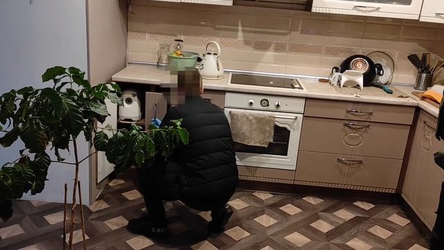 Трое злоумышленников похитили мурманчанина и силой отвезли в Мончегорск смотреть онлайн