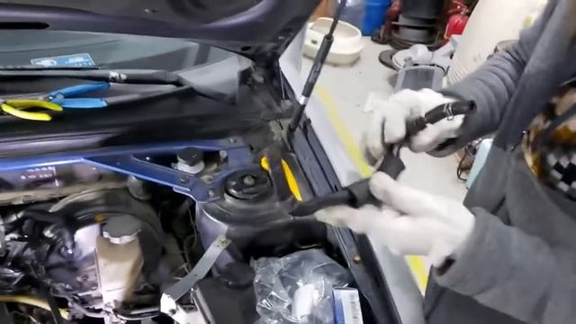 Tool Girl Tryout #3 Vapor Canister Purge Valve Replacement | 2001 Hyundai Coupe 2.7 V6 투스카니 엘리사 смотреть онлайн
