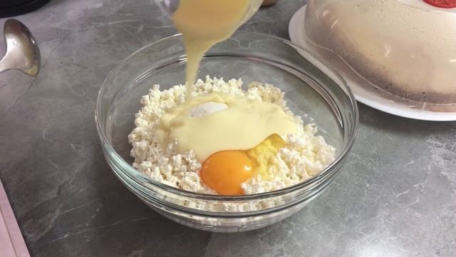 НАЛИСТНИКИ (блины) С ТВОРОГОМ Очень вкусные и нежные (в духовке со сметаной) смотреть онлайн