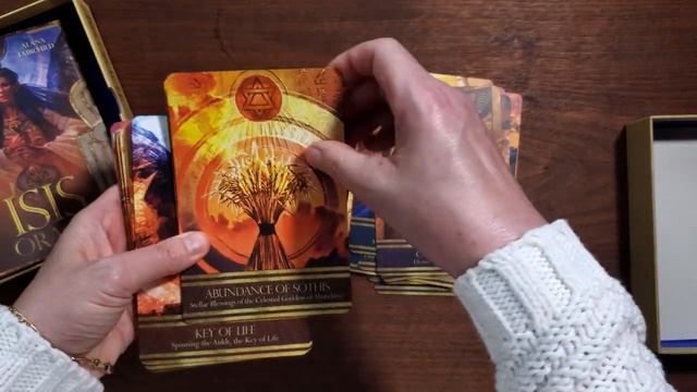 Isis Oracle Deck Flip Through смотреть онлайн
