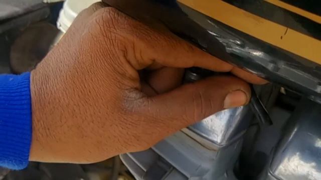 Royal Enfield Bullet Standard how to solve spark plug problem starting смотреть онлайн