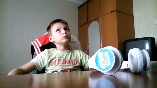 Обзор на мои новые наушники от Kinder смотреть онлайн
