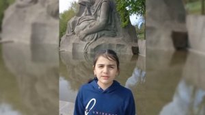«На Мамаевом кургане, тишина» читает Зангиева Сабина#деньпобеды2022#мамаевкурган#стихиовойне