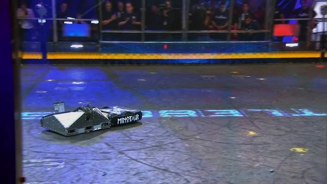 Blacksmith Vs. Minotaur - BattleBots