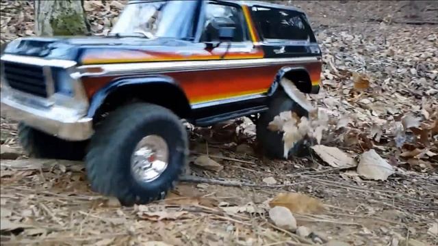 Traxxas TRX4 Ford Bronco Ranger XLT смотреть онлайн