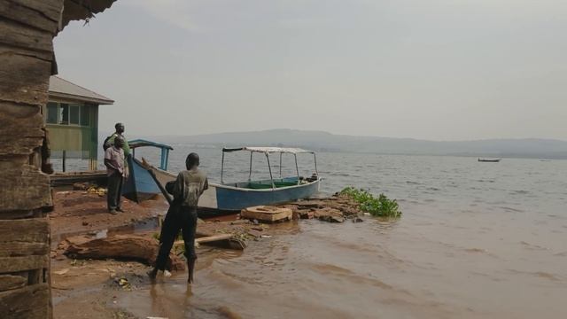 Someone Stole My Jacket on First Day in Uganda ?? S7 EP.30 | Pakistan to South Africa смотреть онлайн