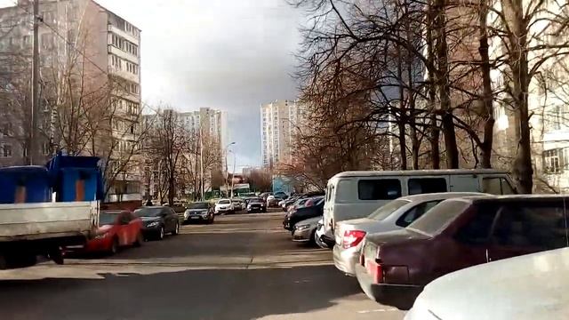 Москва 1087 Феодосийская улица осень день