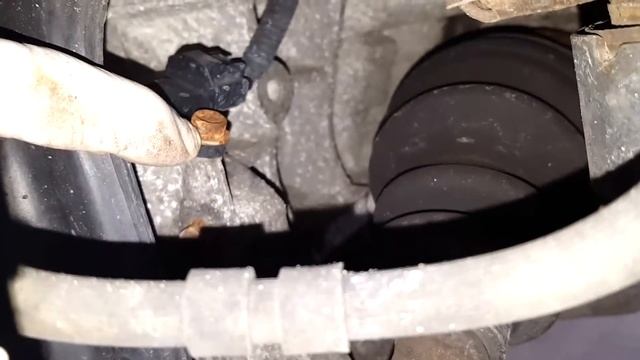 Nissan Maxima Revolution sensor aka VSS vehicle speed sensor REMOVAL/REPLACE смотреть онлайн