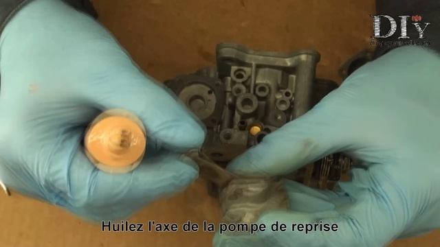 #7/8 Carburateur Weber 32 DRT : Remontage de la Cuve смотреть онлайн