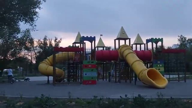 Новая площадка в городе смотреть онлайн