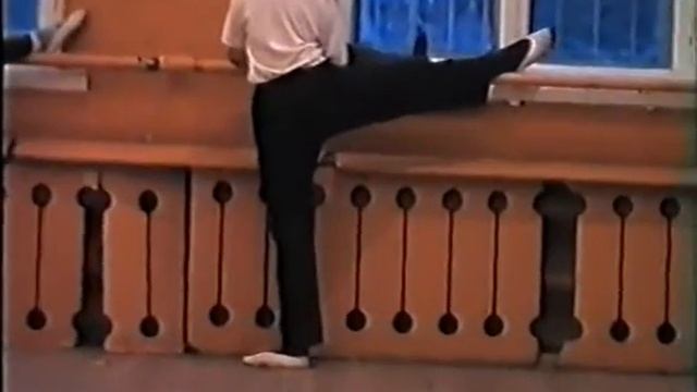 3.37.1. Класс. Учебный материал трех групп. Средняя группа смотреть онлайн