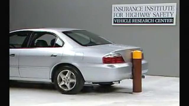Crash Test 2002 Acura Tl (5 M.P.H) Rear into Pole IIHS смотреть онлайн