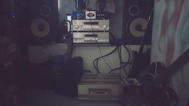 Pioneer DV-AX10, C-AX10, M-AX10 with JBL 4312 play FLY ME TO THE MOON смотреть онлайн