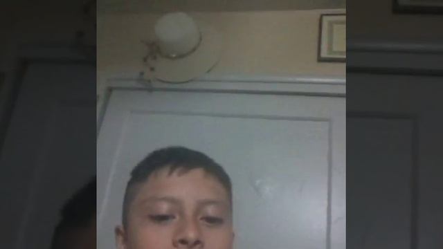 When you arrive at a party and they all hate you! смотреть онлайн