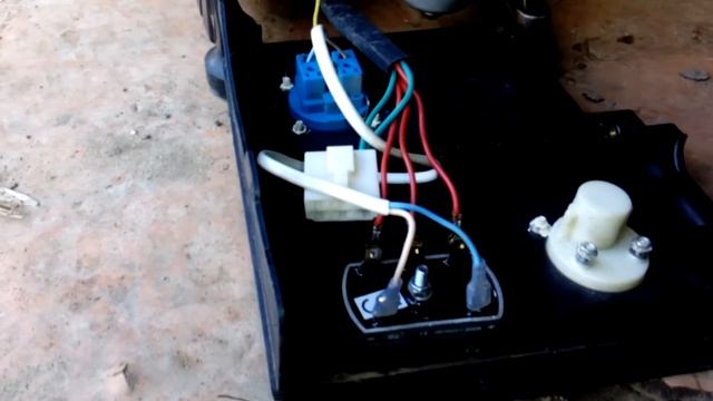 РЕМОНТ КИТАЙСКОГО ГЕНЕРАТОРА СГОРЕЛ AVR НЕ БЕДА ЕСТЬ ПРОСТОЕ РЕШЕНИЕ смотреть онлайн