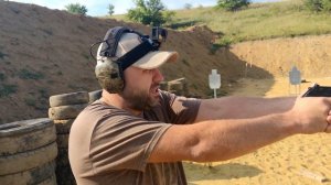 Обзор Beretta PX4 Storm против  Sig Sauer P2022