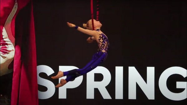 Студия воздушной гимнастики "Art Fly" (г. Нижневартовск) - Стреляева Анна