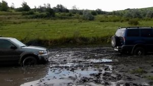 OFF ROAD 4x4 - Ford escape & Nissan terrano 2...