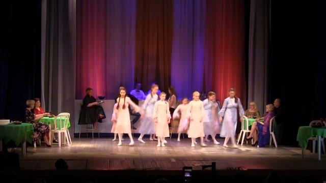 В горнице - коллектив Луявьр - Ловозеро смотреть онлайн