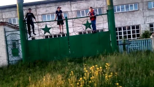 Человек курица(1) смотреть онлайн
