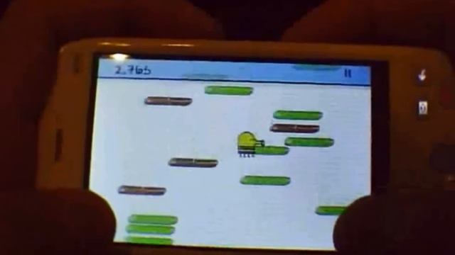 Doodle Jump на W007 смотреть онлайн