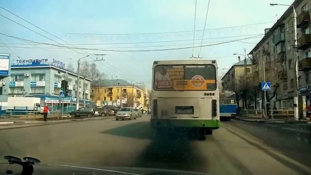 Осторожно, маты!!! Вежливые водители Кирова смотреть онлайн