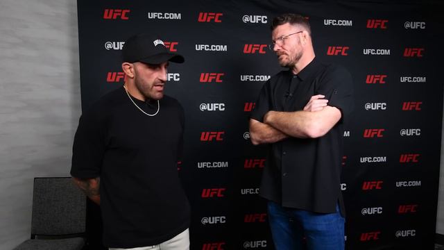 BISPING interviews VOLKANOVSKI: Plans to HUMBLE Ilia Topuria at UFC 298! (then fight at UFC 300) смотреть онлайн