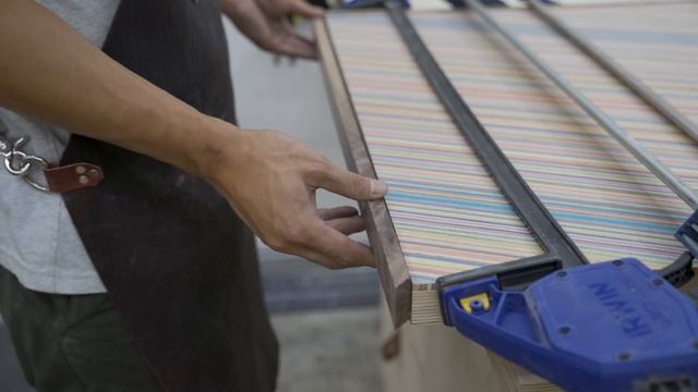 TABLE MADE OUT OF 30 SKATEBOARDS! смотреть онлайн