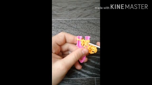 Как сплести жирафа из резинок на карандаш? смотреть онлайн
